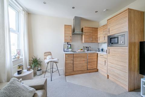 1 bedroom flat for sale, Southcliff Road, Inner Avenue, Southampton, Hampshire, SO14
