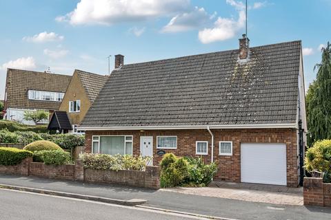 3 bedroom bungalow for sale, Charnhill Drive, Bristol BS16