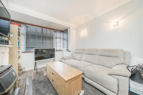 3 bedroom semi-detached house for sale, Wood End Gardens Northolt, UB5 4QL