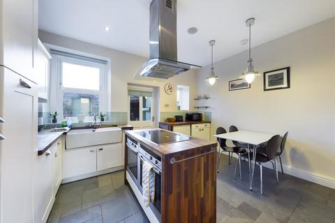 3 bedroom terraced house to rent, Hope Road, Edale