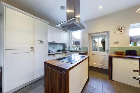 3 bedroom terraced house to rent, Hope Road, Edale