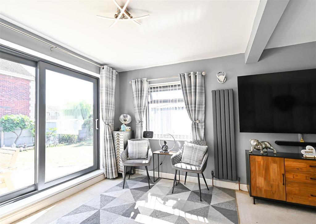 48 Hazelwells-06.jpg