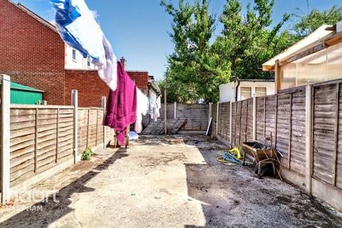 Charlemont Road, London