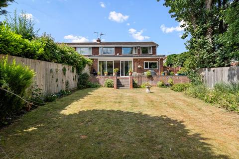 3 Brook End Close, Henley-in-arden, B95 5JE