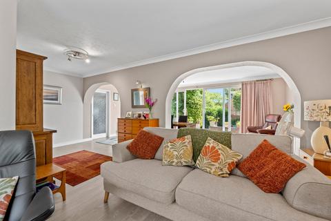 3 Brook End Close, Henley-in-arden, B95 5JE