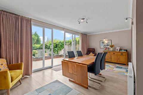 3 Brook End Close, Henley-in-arden, B95 5JE