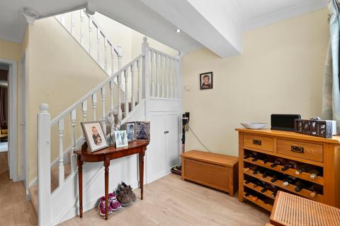 3 Brook End Close, Henley-in-arden, B95 5JE
