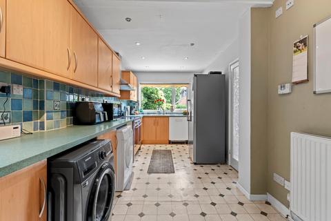 3 Brook End Close, Henley-in-arden, B95 5JE