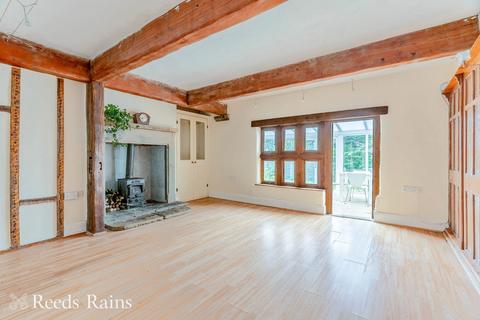 4 bedroom detached house for sale, Marsden Road, Lancashire BB10