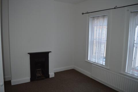 2 bedroom terraced house to rent, Victoria Gardens, Town Centre, NN1 1HJ