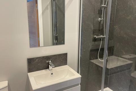 Studio to rent, 6 Manor Lane, Shipley, BD18