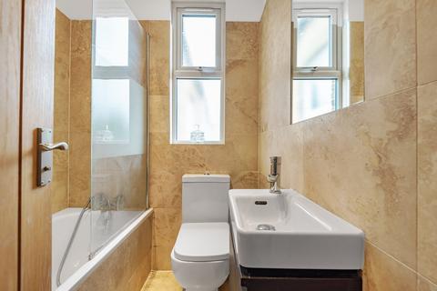 2 bedroom flat for sale, Rostella Road, Tooting, London, SW17