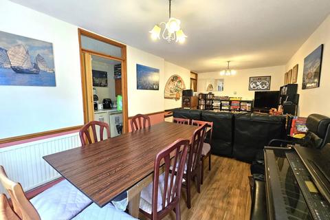 1 bedroom flat for sale, Hanger View Way, London W3