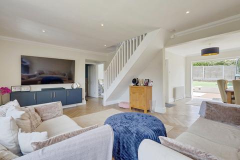 3 bedroom detached house for sale, Langford Crescent, Benfleet, SS7