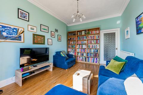 1 bedroom flat for sale, 11 Mannering Road, Flat 2/3, Shawlands, Glasgow, G41 3TB