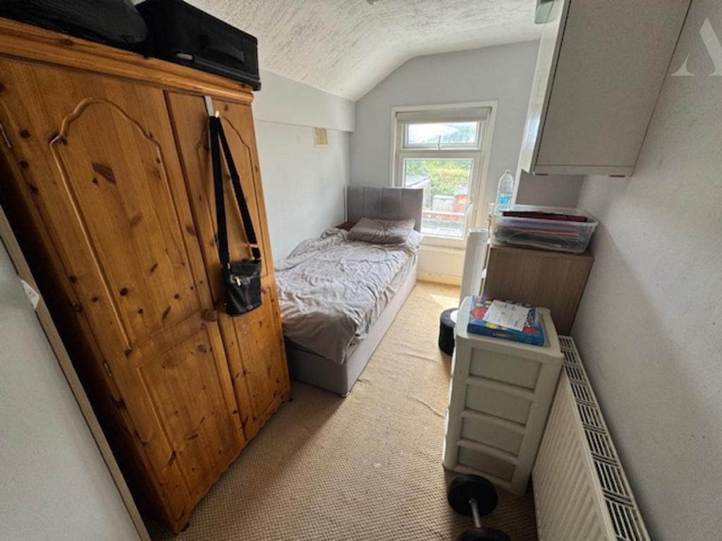 25 cotterills ave bedroom 3
