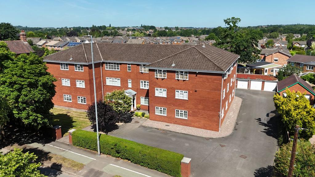 Sutherland Court Longton Road, Sutherland Court, ST4 2 bed apartment - £189,000