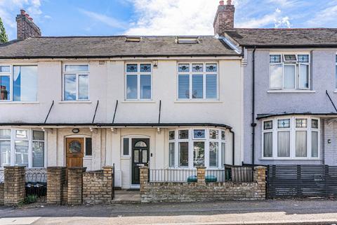 3 Westbury Road, London, SE20 7QL