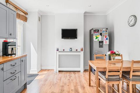 3 Westbury Road, London, SE20 7QL