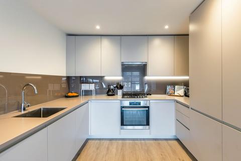 1 bedroom flat for sale, Syresham Gardens, The Gatehouse, RH16