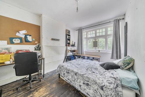 undefined, Field End, Ruislip, Middlesex