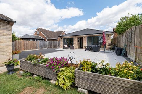 6a Broad Green, Cranfield, Bedford, MK43 0JQ