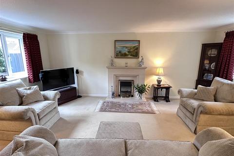 3 bedroom detached house for sale, St Nicholas Gardens, Yarm, TS15 9SJ