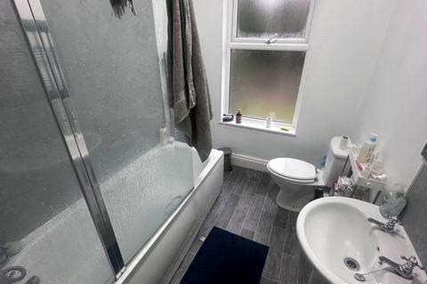 5 bedroom flat to rent, Foxhall Road, Nottingham, Nottinghamshire, NG7
