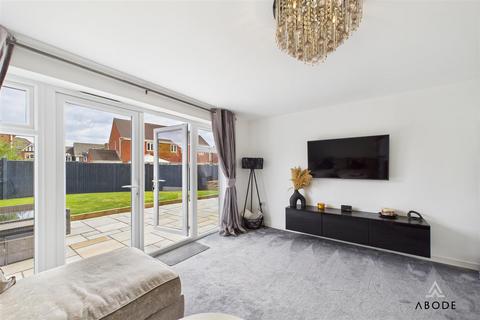46 Cascade Close, Burton-on-trent, DE14 1DX