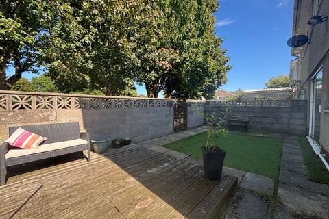 23 Field View Road, Barry, CF63 1ED