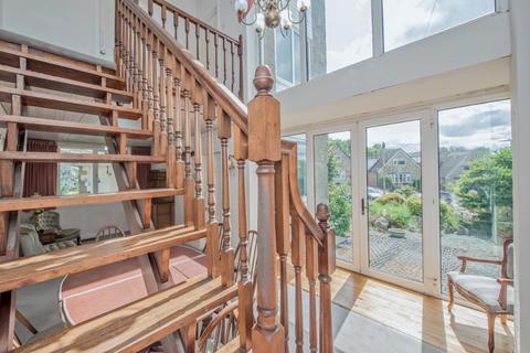 4 bedroom detached house for sale, Willow Close, Little Gomersal, Gomersal, BD19