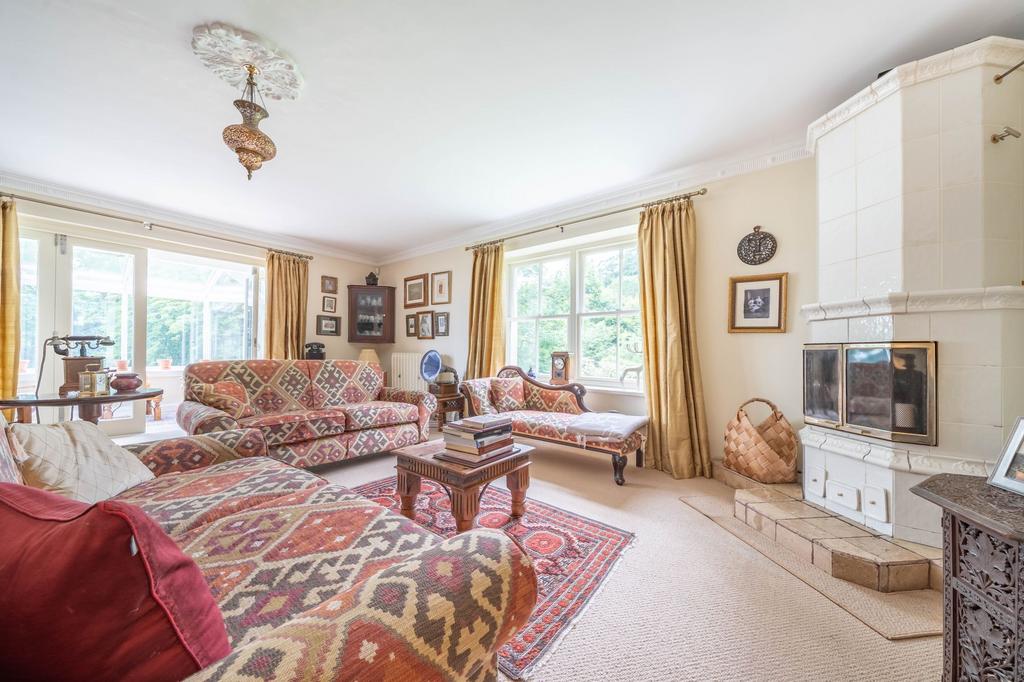 Sitting dining room
