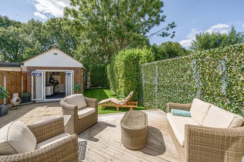45 Carter Drive, Romford, RM5 2PH