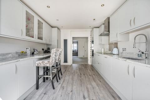 45 Carter Drive, Romford, RM5 2PH