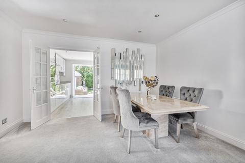 45 Carter Drive, Romford, RM5 2PH