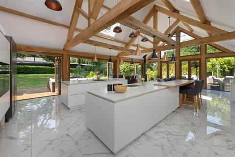 4 bedroom detached house for sale, Willow Road, Whitstable