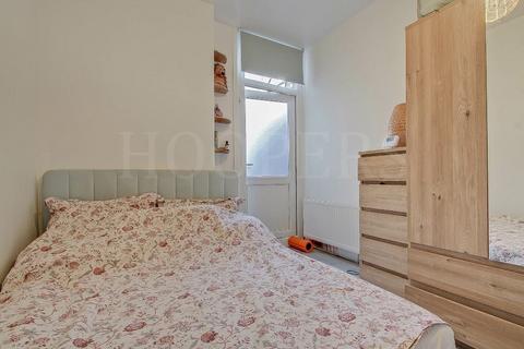 335a Chapter Road, London, NW2 5ND