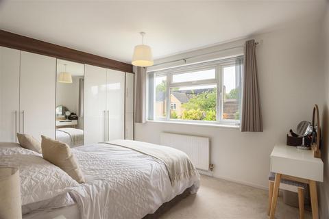 43 Barfield Crescent, Leeds, LS17 8RU
