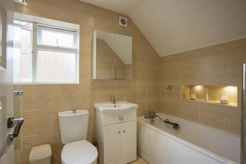43 Barfield Crescent, Leeds, LS17 8RU