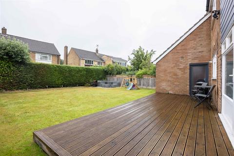 43 Barfield Crescent, Leeds, LS17 8RU