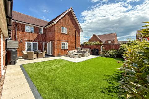 4 bedroom detached house for sale, Suter Gardens, Littlehampton, West Sussex