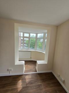 2 bedroom flat to rent, Longbridge Road, Barking