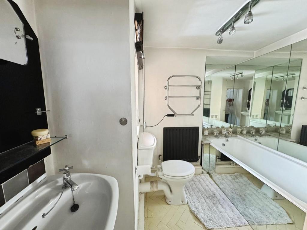 En-Suite.jpg