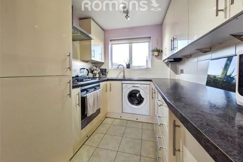 2 bedroom maisonette for sale, Hawthorn Crescent, Hazlemere, High Wycombe