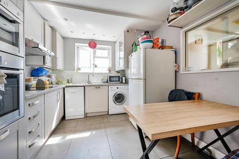 6 bedroom house for sale, Hoylake Road, Acton, London, W3