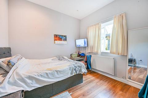 6 bedroom house for sale, Hoylake Road, Acton, London, W3