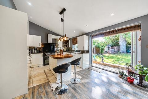 15 Middlesex Road, Mitcham, CR4 1QP