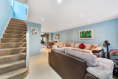 15 Middlesex Road, Mitcham, CR4 1QP