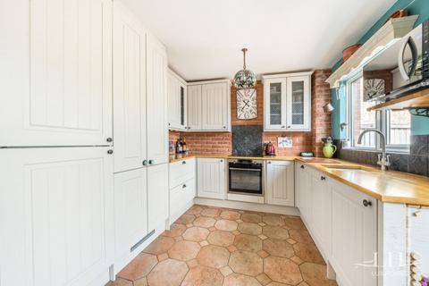 undefined, Sarre Avenue, Hornchurch
