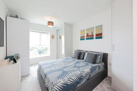 2 bedroom apartment for sale, Bluenote Apartments, Blyth Road, Hayes, UB3 1FF